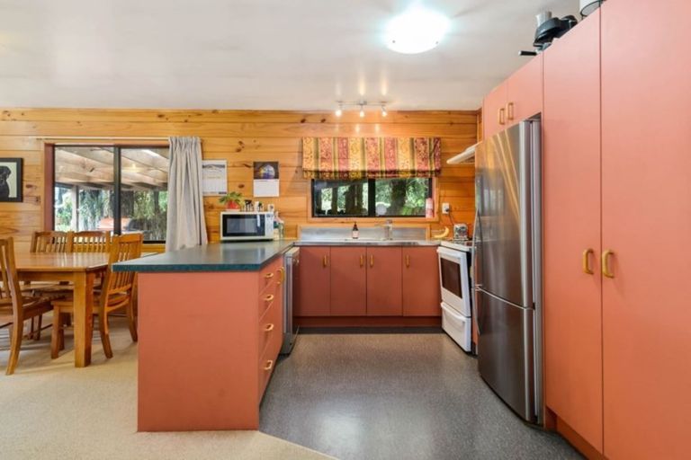 Photo of property in 70 Tawhero Street, Mamaku, 3020