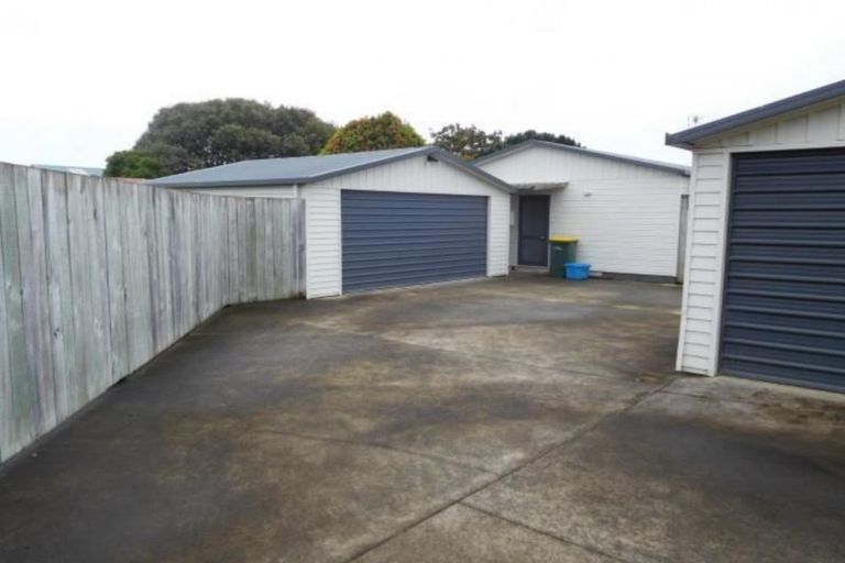 Photo of property in 241a Huatoki Street, Upper Vogeltown, New Plymouth, 4310