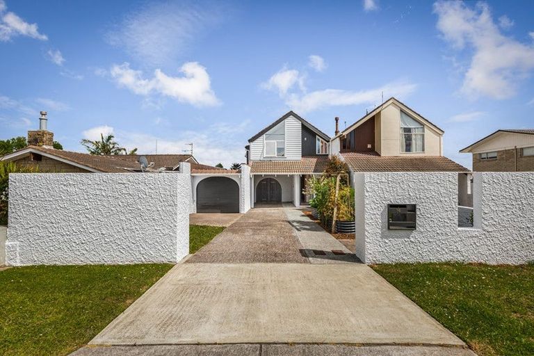 Photo of property in 16a Matuhi Rise, Henderson, Auckland, 0612