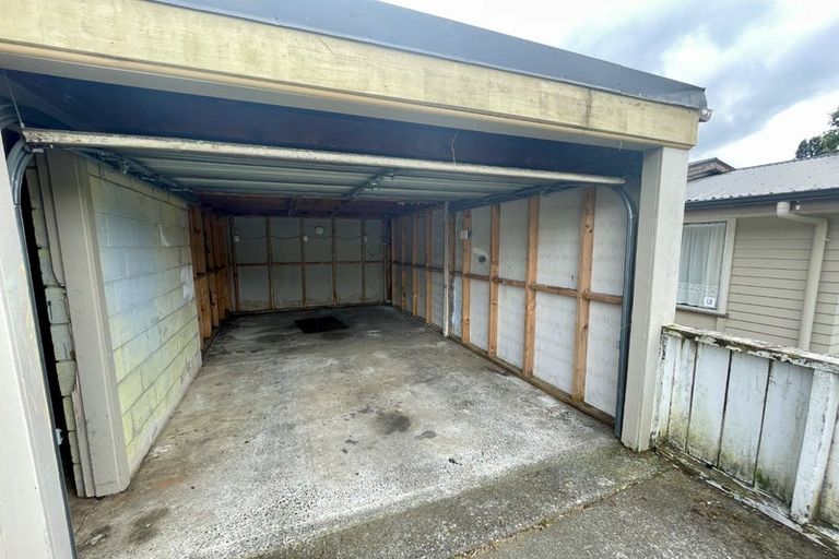 Photo of property in 46 Speargrass Grove, Timberlea, Upper Hutt, 5018