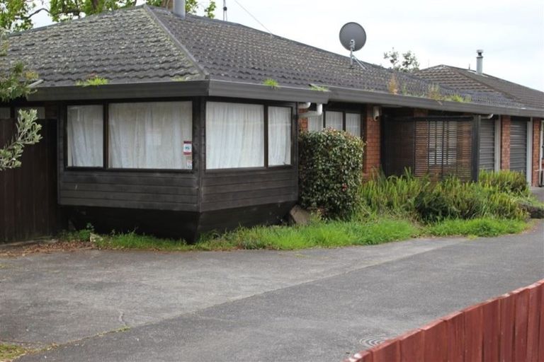 Photo of property in 1/409 West Coast Road, Glen Eden, Auckland, 0602