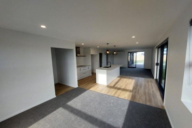 Photo of property in 7 Longore Way, Rolleston, 7614