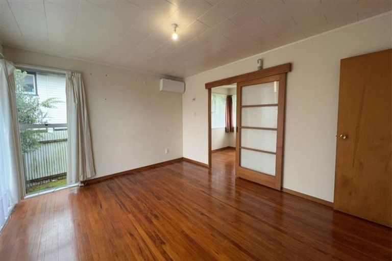 Photo of property in 18 Carbery Place, Manurewa, Auckland, 2102