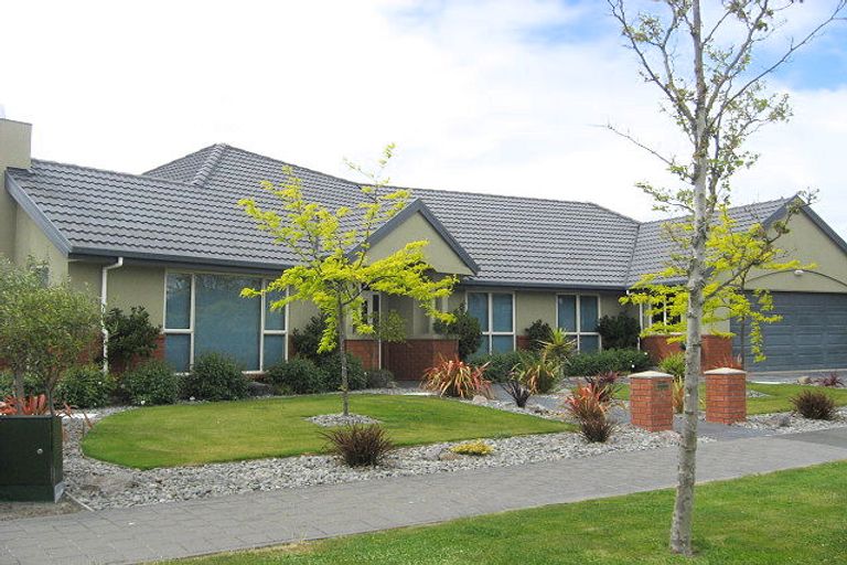 Photo of property in 6 Glasnevin Drive, Casebrook, Christchurch, 8051