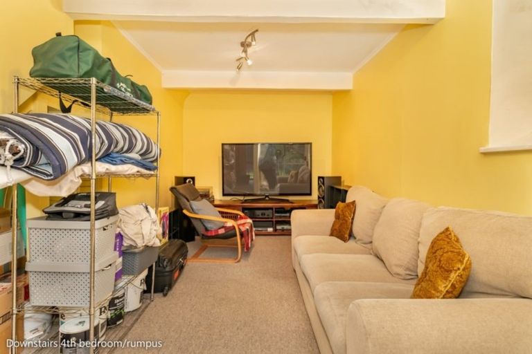 Photo of property in 196 Park Road, Belmont, Lower Hutt, 5010
