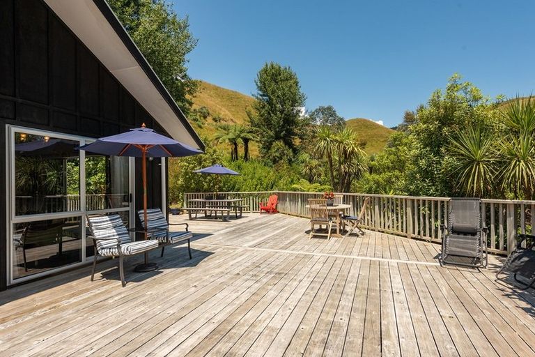 Photo of property in 132 Maui Pomare Road, Nikau Valley, Paraparaumu, 5032