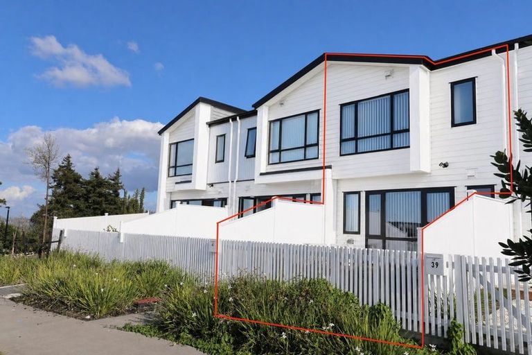 Photo of property in 41 Observation Green, Hobsonville, Auckland, 0616