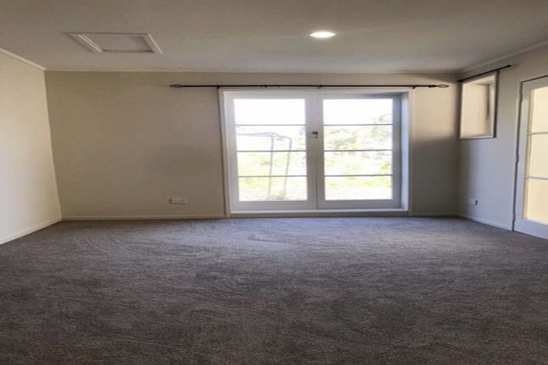 Photo of property in 7 Bentley Avenue, Glenfield, Auckland, 0629