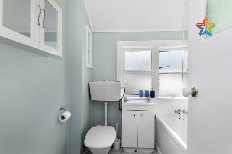 Photo of property in 4/87 Cambridge Terrace, Waterloo, Lower Hutt, 5011