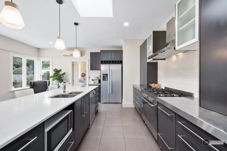 Photo of property in 2 Rangiora Street, Woburn, Lower Hutt, 5010