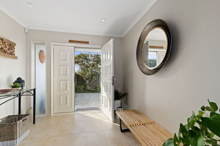 Photo of property in 1/35 Kowhai Road, Mairangi Bay, Auckland, 0630