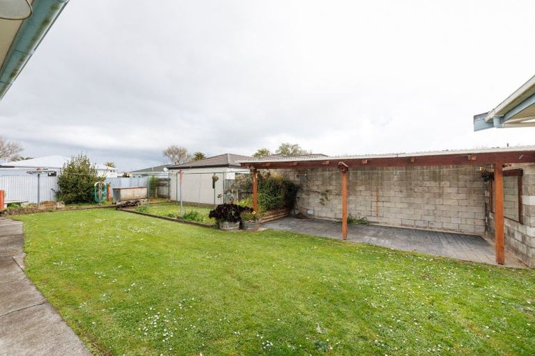 Photo of property in 35 Miro Street, Takaro, Palmerston North, 4410