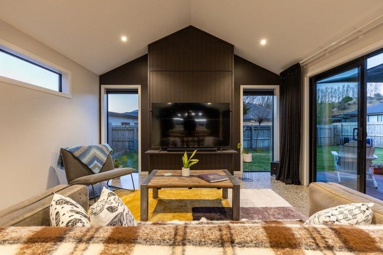 Photo of property in 13 Violet Way, Lower Shotover, Queenstown, 9304