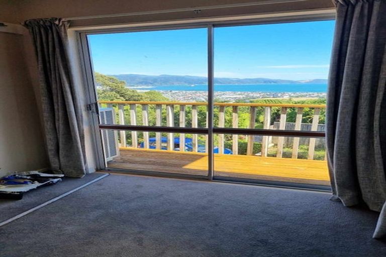 Photo of property in 7 Hibiscus Grove, Maungaraki, Lower Hutt, 5010