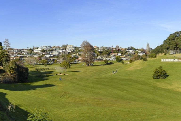 Photo of property in 7a Crescent Road, Otumoetai, Tauranga, 3110