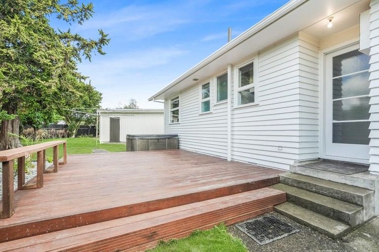 Photo of property in 23 Dalesford Street, Silverdale, Hamilton, 3216