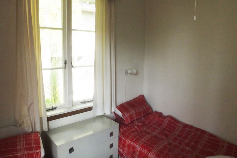 Photo of property in 85 Leigh Road, Leigh, 0985