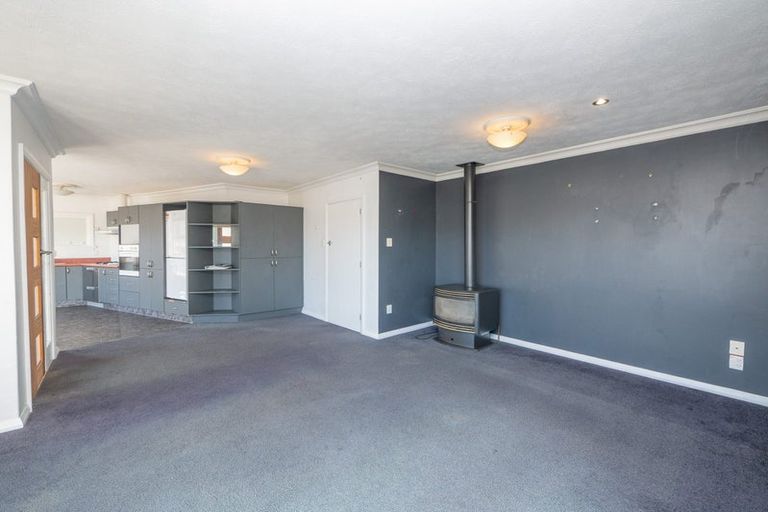 Photo of property in 83 Easther Crescent, Kew, Dunedin, 9012