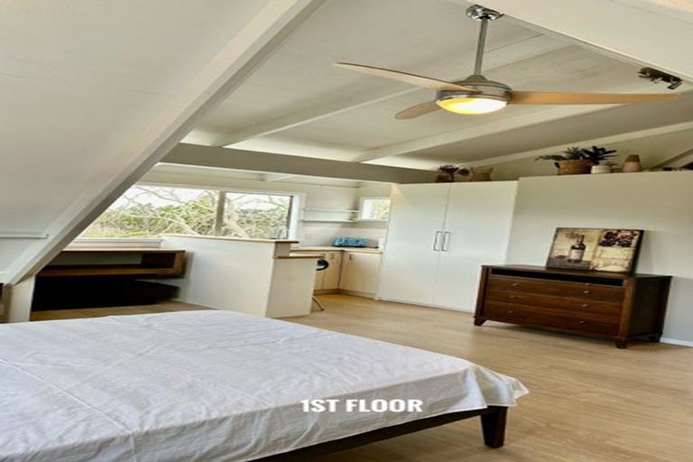 Photo of property in 25 Hobson Road, Lucas Heights, Auckland, 0632