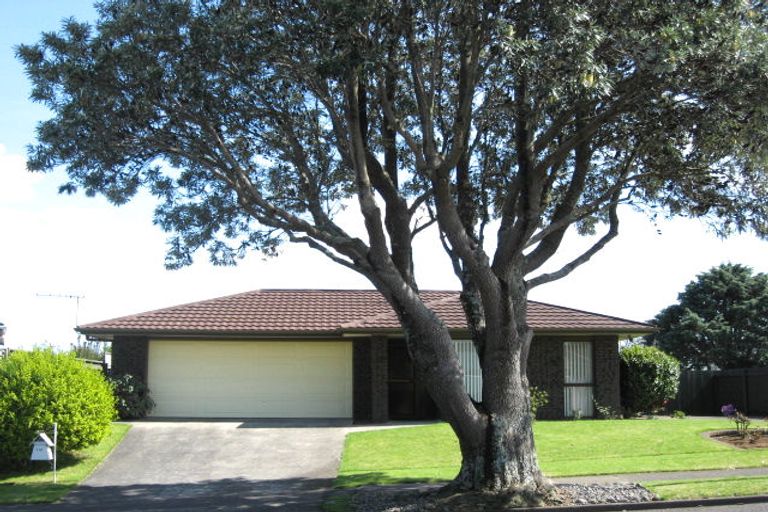 Photo of property in 111 Heta Road, Highlands Park, New Plymouth, 4312