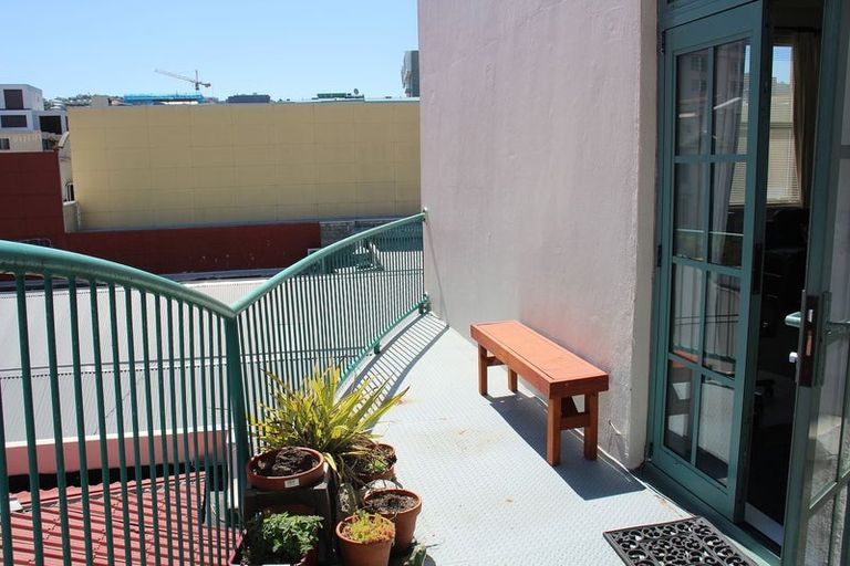 Photo of property in 13/60 Courtenay Place, Te Aro, Wellington, 6011