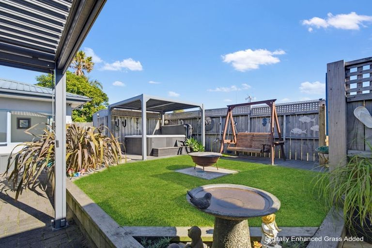 Photo of property in 11 Fishermans Drive, Coastlands, Whakatane, 3120