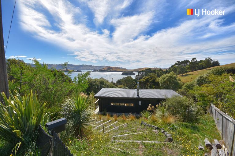 Photo of property in 55 Oxley Crescent, Broad Bay, Dunedin, 9014