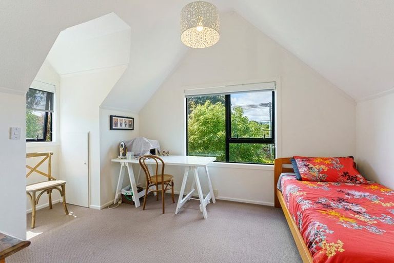 Photo of property in 3 Henare Street, Waikanae Beach, Waikanae, 5036