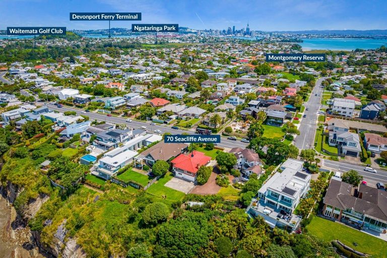 Photo of property in 70 Seacliffe Avenue, Narrow Neck, Auckland, 0622