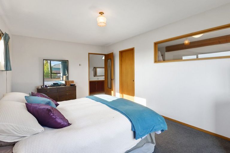 Photo of property in 121 Winters Road, Mairehau, Christchurch, 8052