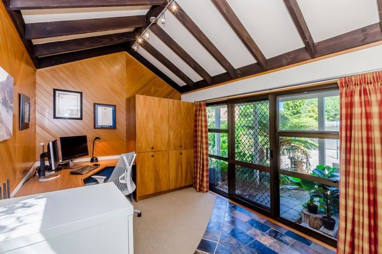 Photo of property in 13 Fleetwood Grove, Waikanae, 5036