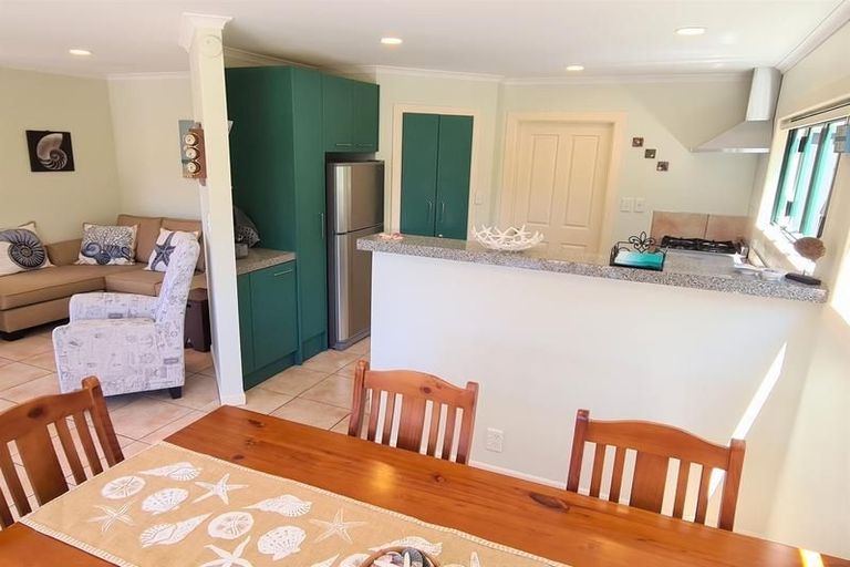 Photo of property in 113 Ake Ake Avenue, Matarangi, Whitianga, 3592