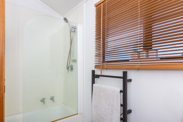 Photo of property in 96 Hyde Avenue, Richmond Heights, Taupo, 3330