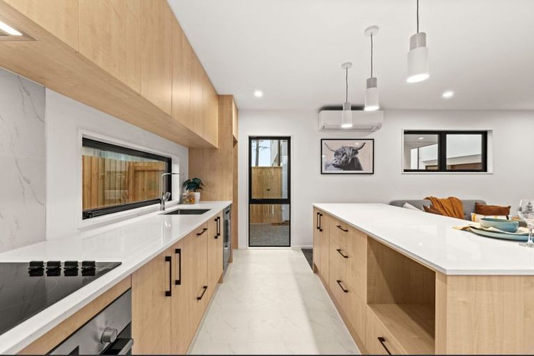 Photo of property in 35b Wrights Road, Addington, Christchurch, 8024