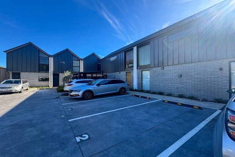 Photo of property in 3/77 Deans Avenue, Riccarton, Christchurch, 8011