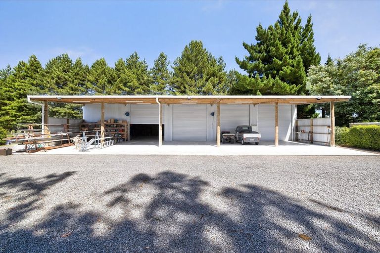 Photo of property in 32 Scarlet Oak Drive, West Melton, Christchurch, 7676