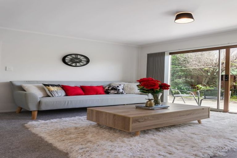 Photo of property in 4/773 Beach Road, Browns Bay, Auckland, 0630