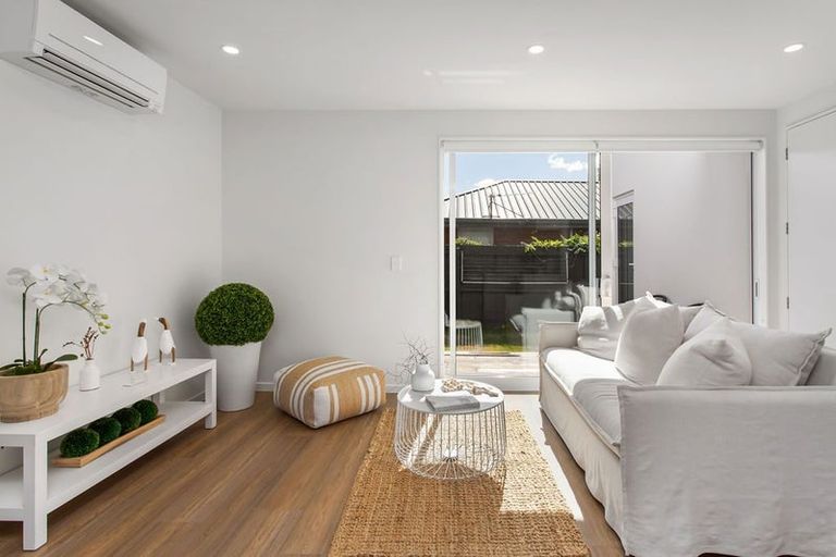 Photo of property in 5/69 Wychbury Street, Spreydon, Christchurch, 8024