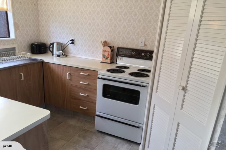 Photo of property in 180 Mangorei Road, Merrilands, New Plymouth, 4312