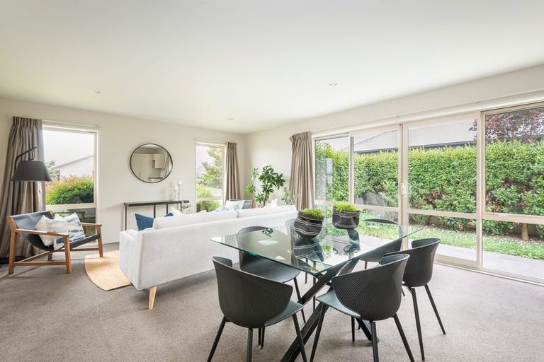 Photo of property in 8 Gosling Crescent, Halswell, Christchurch, 8025