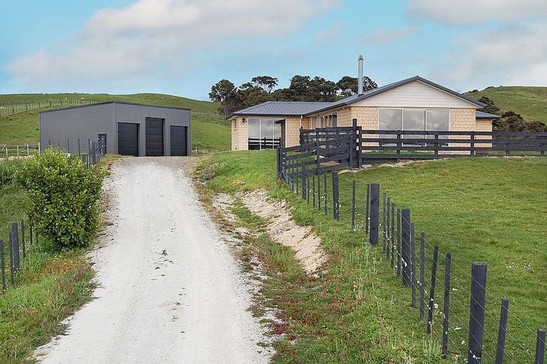Photo of property in 173 Rangiora Road, Kaiwaka, 0573
