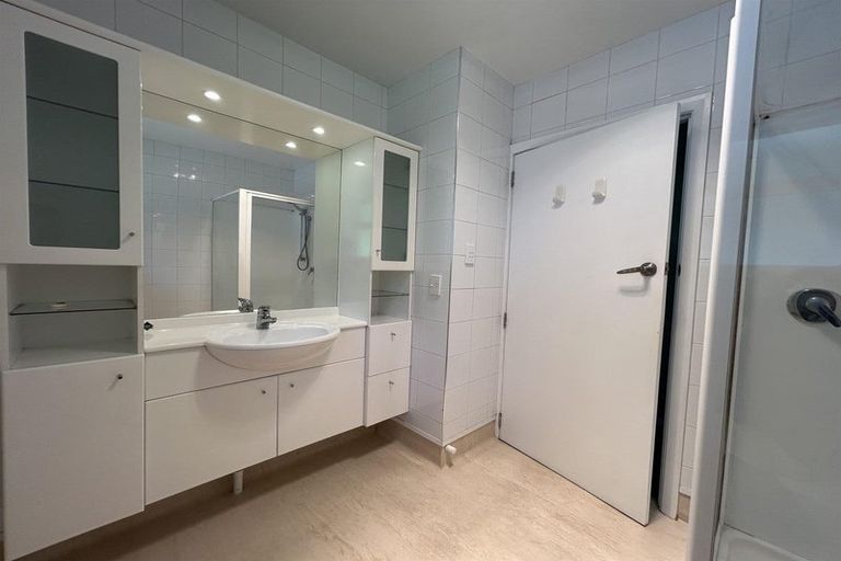 Photo of property in 35 Lochee Road, Upper Riccarton, Christchurch, 8041