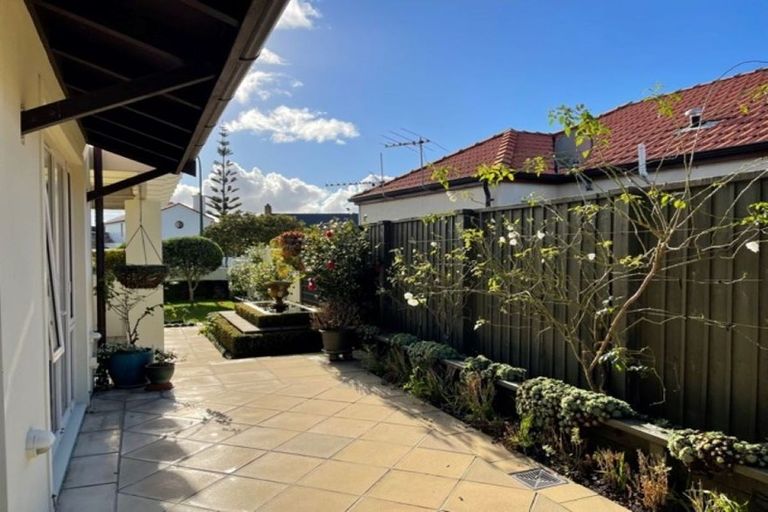 Photo of property in 11 Fairfield Lane, East Tamaki Heights, Auckland, 2016