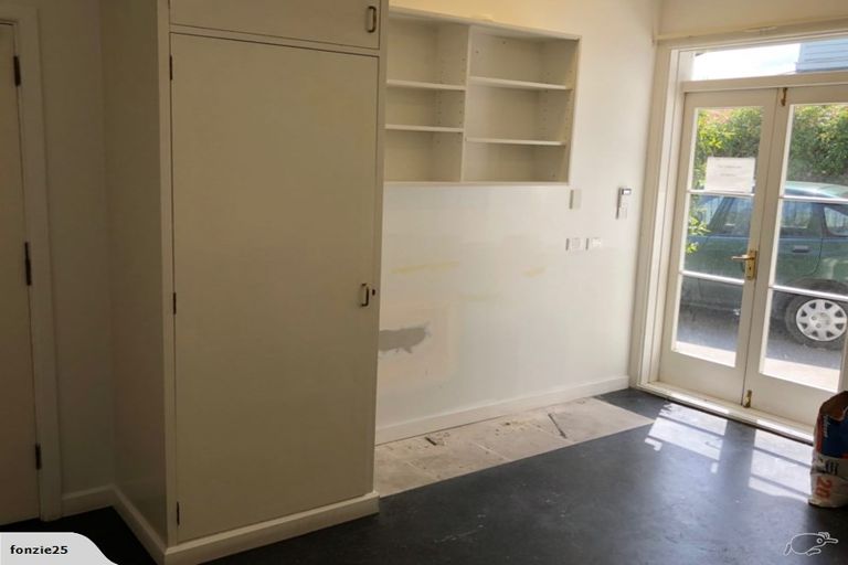 Photo of property in 112 Park Terrace, Christchurch Central, Christchurch, 8013