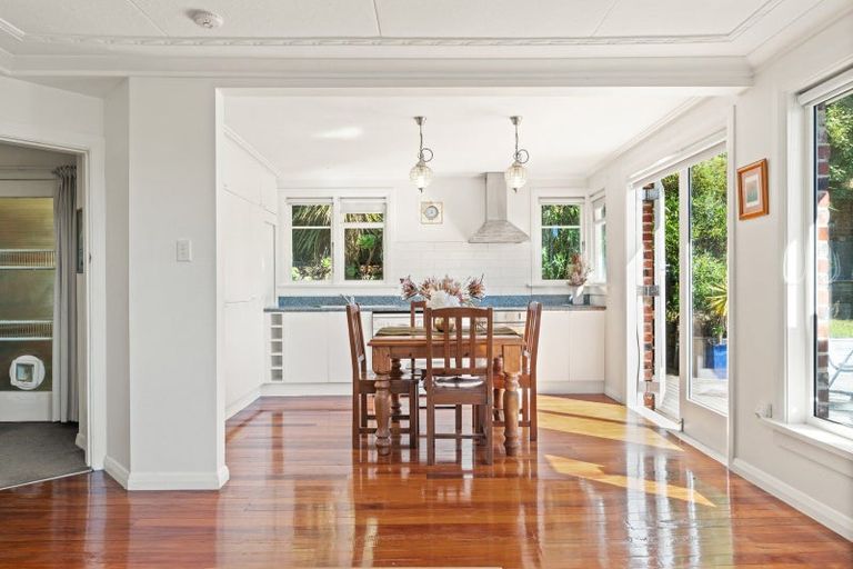 Photo of property in 96 Easther Crescent, Kew, Dunedin, 9012