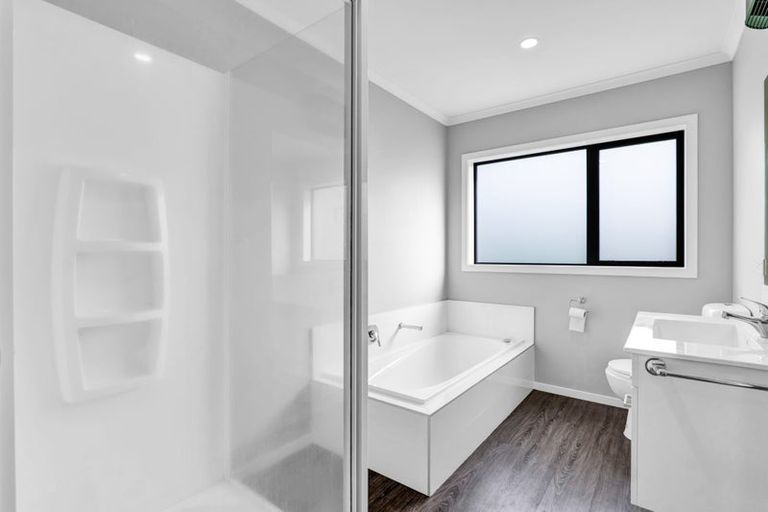 Photo of property in 48b Celia Street, Stratford, 4332