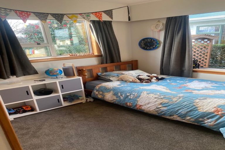 Photo of property in 243 Mangorei Road, Merrilands, New Plymouth, 4312