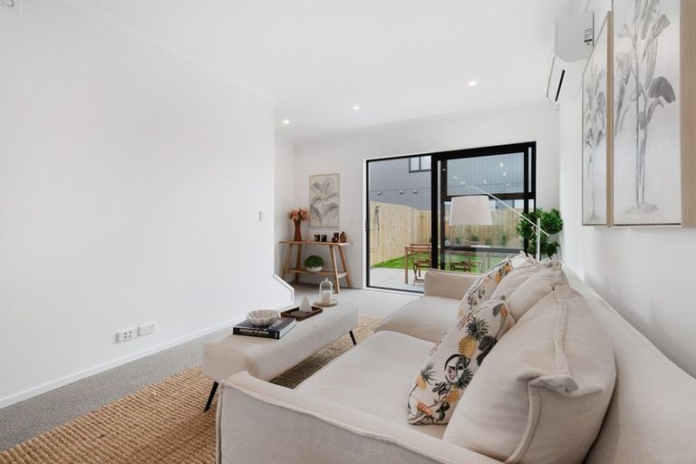 Photo of property in 11 Kitea Place, Mangere, Auckland, 2022
