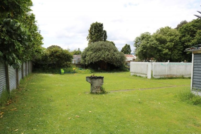 Photo of property in 59 Stout Street, Shannon, 4821