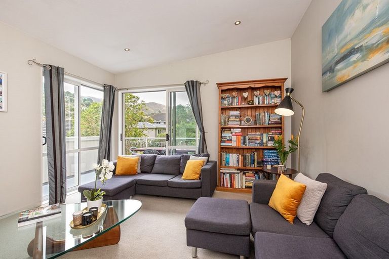 Photo of property in 75a South Karori Road, Karori, Wellington, 6012